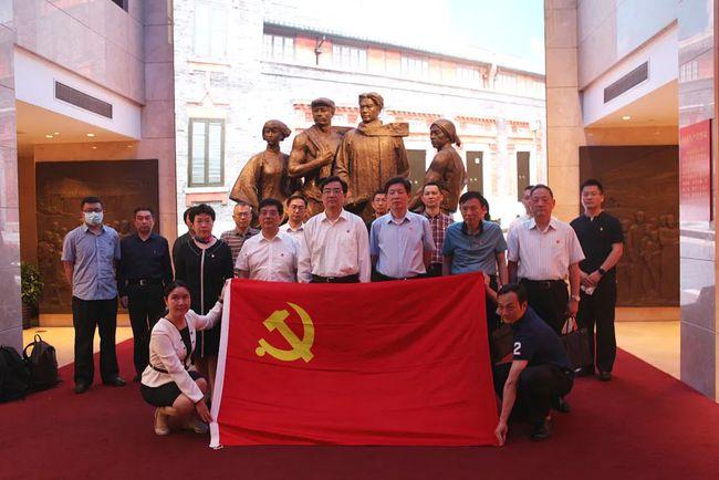 【代表委员风采】何太彪：尽心履职 助力改善农村出行条件
