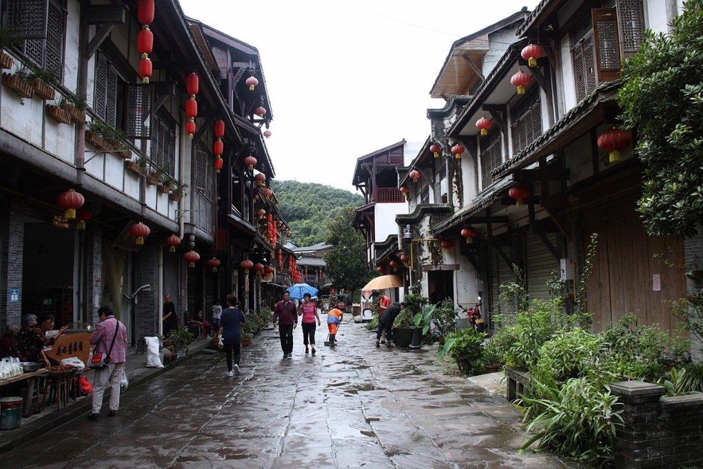 黑中有白,白中有黑